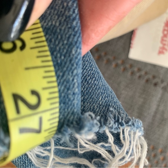 AMO High Rise Kick Crop - Picture 4 of 6